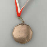 Konvolut Abzeichen - 1 Deutsches Rotes Kreuz Bluts… - фото 2