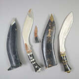 Zwei Khukuri (Kukri)-Messer mit Horngriff - Indien… - фото 1
