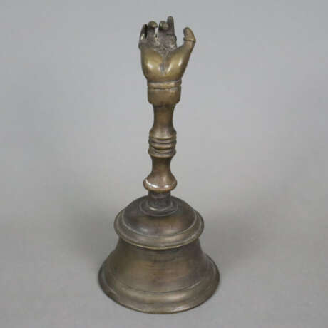 Antike Tischglocke - Bronze, dunkel patiniert, Gri… - фото 1 Antike Tischglocke - Bronze, dunkel patiniert, Gri… - фото 1