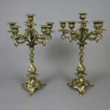 Ein Paar Kerzenleuchter im Rokokostil - Messing, a… - фото 1