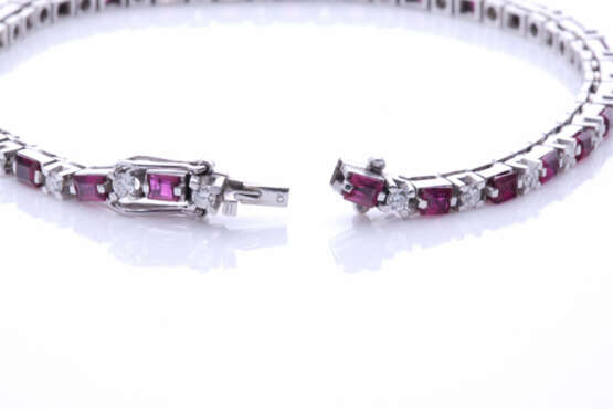 Rubin-Diamant-Armband - photo 3 Rubin-Diamant-Armband - photo 3