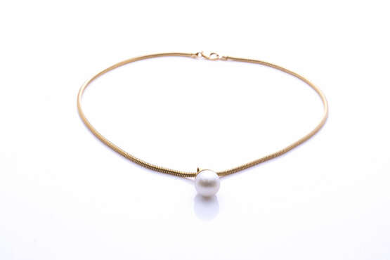 Collier mit Zuchtperl-Anhänger - фото 1 Collier mit Zuchtperl-Anhänger - фото 1