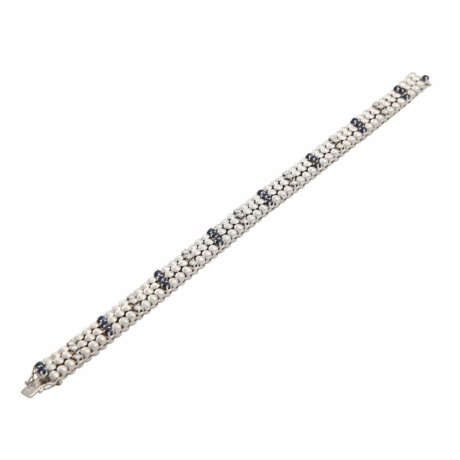 Armband mit 21 Brillanten, zusammen ca. 0,7 ct, - фото 3