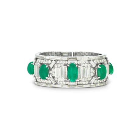 EMERALD AND DIAMOND BANGLE - фото 1