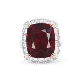 SPINEL AND DIAMOND RING - photo 1