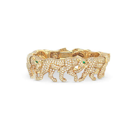 CARTIER DIAMOND AND EMERALD `PANTHÈRE` BRACELET - photo 1 CARTIER DIAMOND AND EMERALD `PANTHÈRE` BRACELET - photo 1