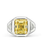 Coloured diamond. COLOURED DIAMOND AND DIAMOND RING