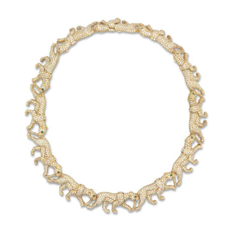 CARTIER DIAMOND AND EMERALD `PANTHÈRE` NECKLACE - photo 1 CARTIER DIAMOND AND EMERALD `PANTHÈRE` NECKLACE - photo 1