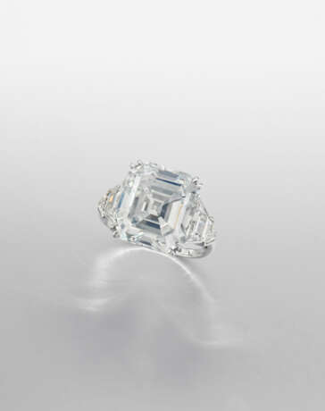 DIAMOND RING - photo 1
