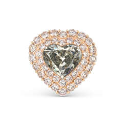 COLOURED DIAMOND AND DIAMOND RING