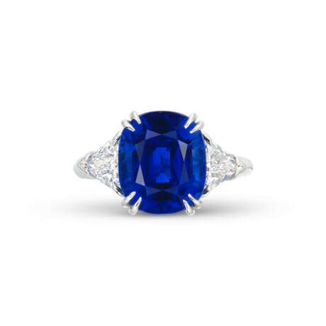 HARRY WINSTON SAPPHIRE AND DIAMOND RING - photo 1