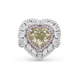 COLOURED DIAMOND AND DIAMOND RING - photo 1
