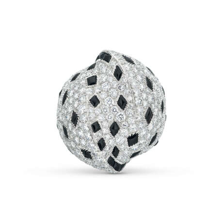 CARTIER DIAMOND AND ONYX `PANTH&#200;RE` RING - Foto 1