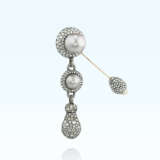 JAR NATURAL PEARL, COLOURED DIAMOND AND DIAMOND FIBULA BROOCH - photo 1