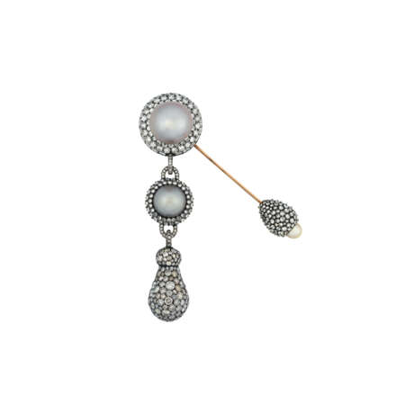 JAR NATURAL PEARL, COLOURED DIAMOND AND DIAMOND FIBULA BROOCH - photo 2