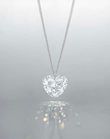 A RARE DIAMOND PENDENT NECKLACE/RING - photo 1