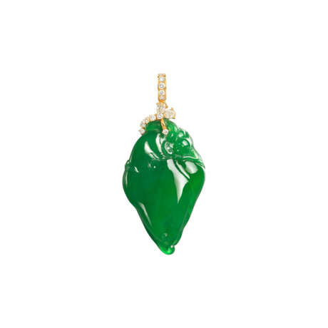 JADEITE AND DIAMOND PENDANT - photo 1