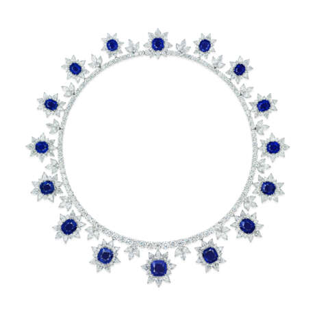 A MAGNIFICENT SAPPHIRE AND DIAMOND NECKLACE - photo 2