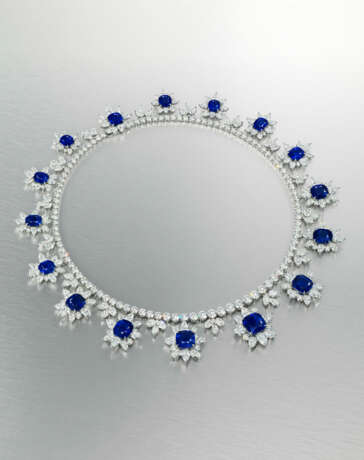 A MAGNIFICENT SAPPHIRE AND DIAMOND NECKLACE - photo 3