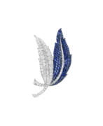 Van Cleef & Arpels. VAN CLEEF &amp; ARPELS SAPPHIRE AND DIAMOND &#39;MYSTERY SET DEUX FEUILLES&#39; BROOCH