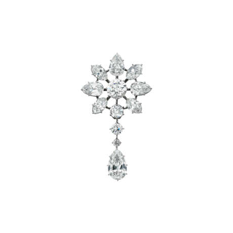 BOUCHERON DIAMOND BROOCH - photo 1