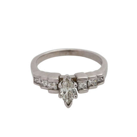 Ring mit zentralem Diamant im Marquiseschliff, ca. 0,4 ct, - Foto 1