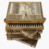 Fürstliches Besteck im Kasten, 330 Teile für 24 Personen - photo 8