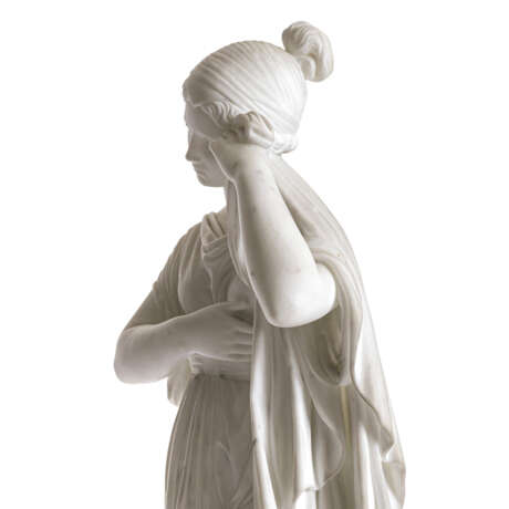 A girl in a thoughtful pose - photo 3