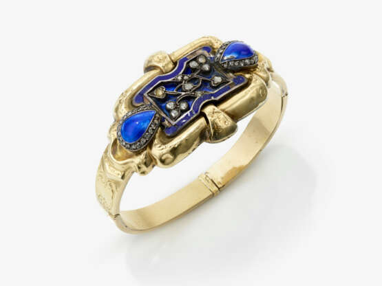 A bangle with blue enamel and rose-cut diamonds - фото 1