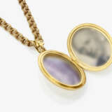 A necklace with locket pendant set with an emerald and rose-cut diamonds - фото 3