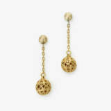 A necklace and drop earrings with cut-out egg-shaped links - фото 3