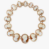 A parure consisting of a necklace, bracelet, and two rings with shell cameos - photo 2