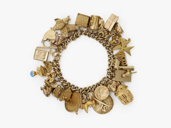 A bracelet with 32 charms - photo 1