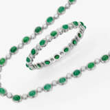 A necklace and bangle with brilliant-cut diamonds and emeralds - фото 1
