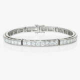 A Rivière bracelet with brilliant-cut diamonds - photo 1