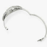 A bangle with diamonds - фото 2