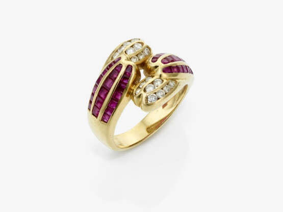 A ring with rubies and brilliant-cut diamonds - photo 1