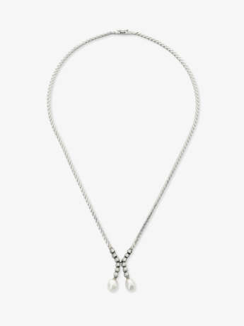 A necklace and brooch with diamonds and cultured pearls - фото 3