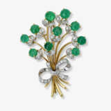 A flower bouquet brooch with emeralds and diamonds - photo 1