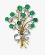 Broschen und Anstecknadeln. Brosche Blumenstrauß mit Smaragden und Diamanten
