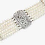 A six-strand Collier-de-chien with cultured pearls and diamonds - фото 1