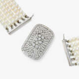 A six-strand Collier-de-chien with cultured pearls and diamonds - фото 2