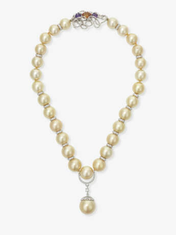 A cultured pearl necklace with brilliant-cut diamonds, citrine, and amethysts - photo 2 A cultured pearl necklace with brilliant-cut diamonds, citrine, and amethysts - photo 2