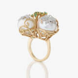 A ring with white cultured pearls, brilliant-cut diamonds, and tsavorites - photo 3