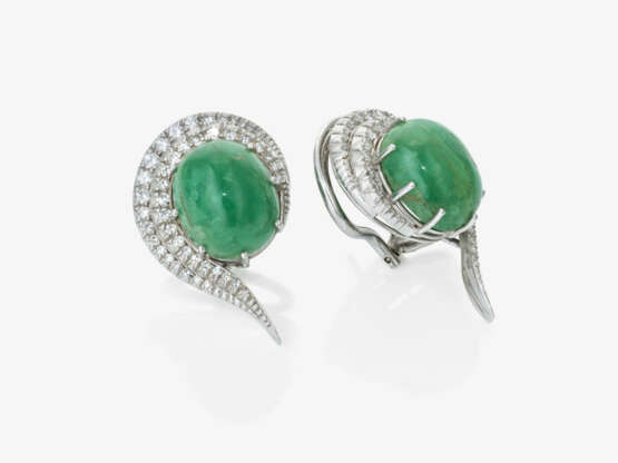 Earrings with emerald cabochons and diamonds - фото 2