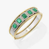 A bangle with emeralds and brilliant-cut diamonds - photo 1