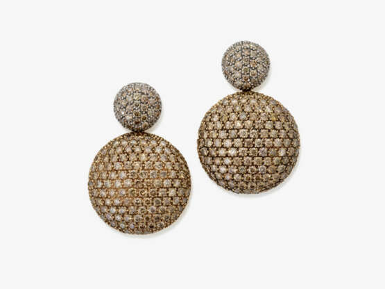 A pair of earrings with brilliant-cut diamonds - photo 1 A pair of earrings with brilliant-cut diamonds - photo 1