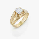 A ring with a cushion-cut diamond - фото 1