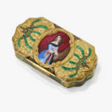 A box with miniature - фото 1