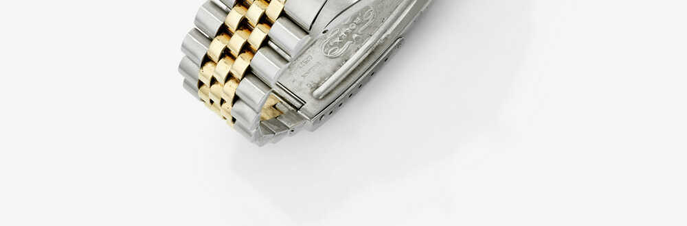 A wristwatch A wristwatch